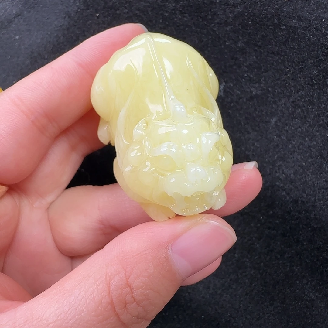 蜜蜡未镶嵌珠宝奇石