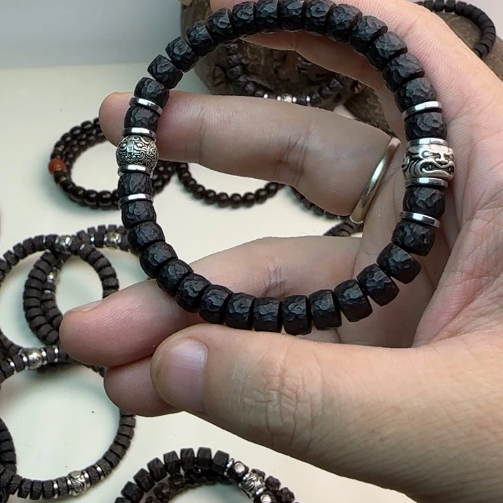 【闪购商品】椰蒂手串85无相双配饰黑金