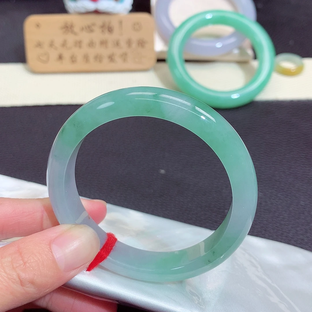 翡翠未镶嵌手镯433