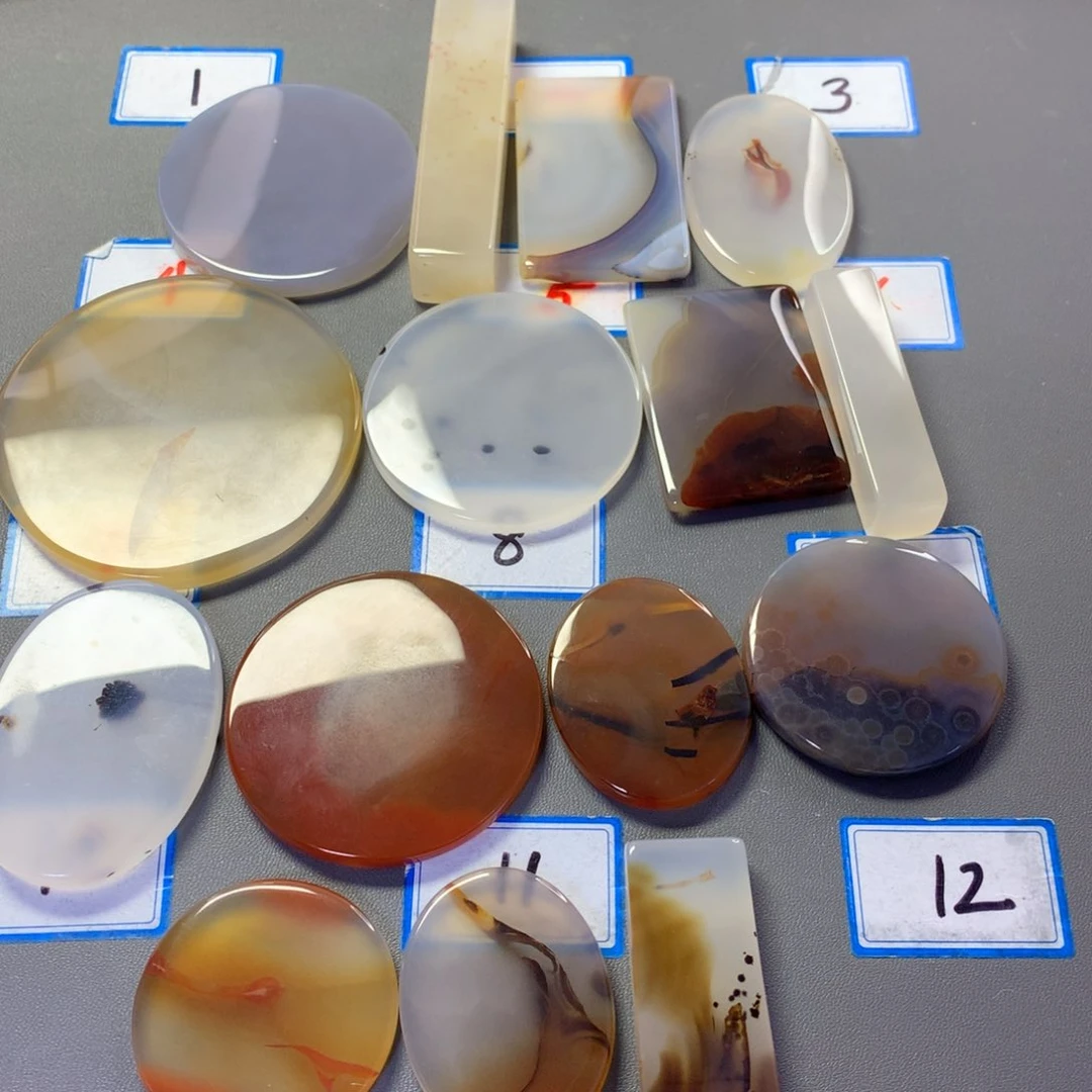 玛瑙/玉髓颈饰未镶嵌五**门