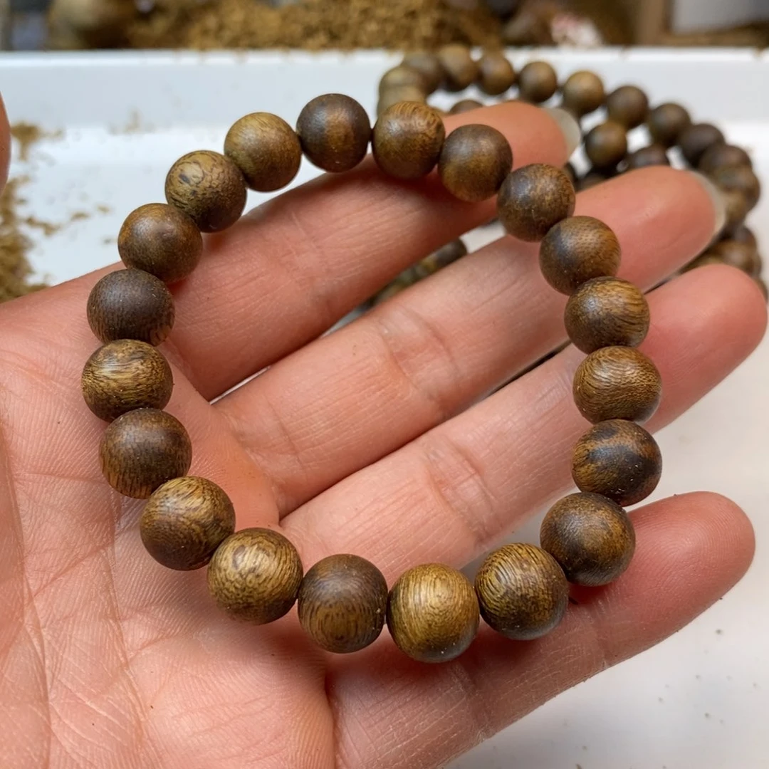 沉香手串绿棋楠规格1.0-7