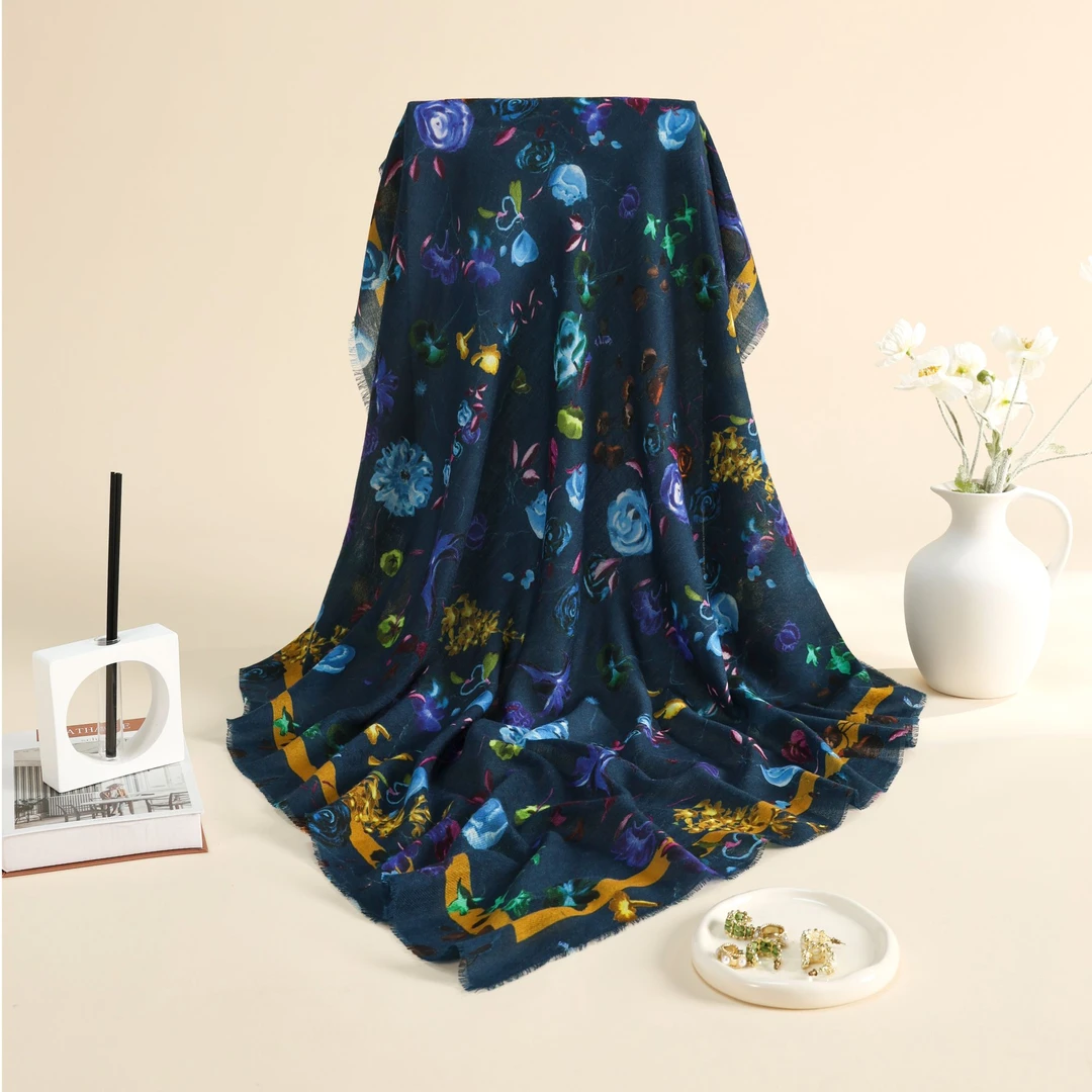 奢凌羊「一梦浮生」100%绵羊毛秋冬季高级感保暖围巾印花外披肩旅游