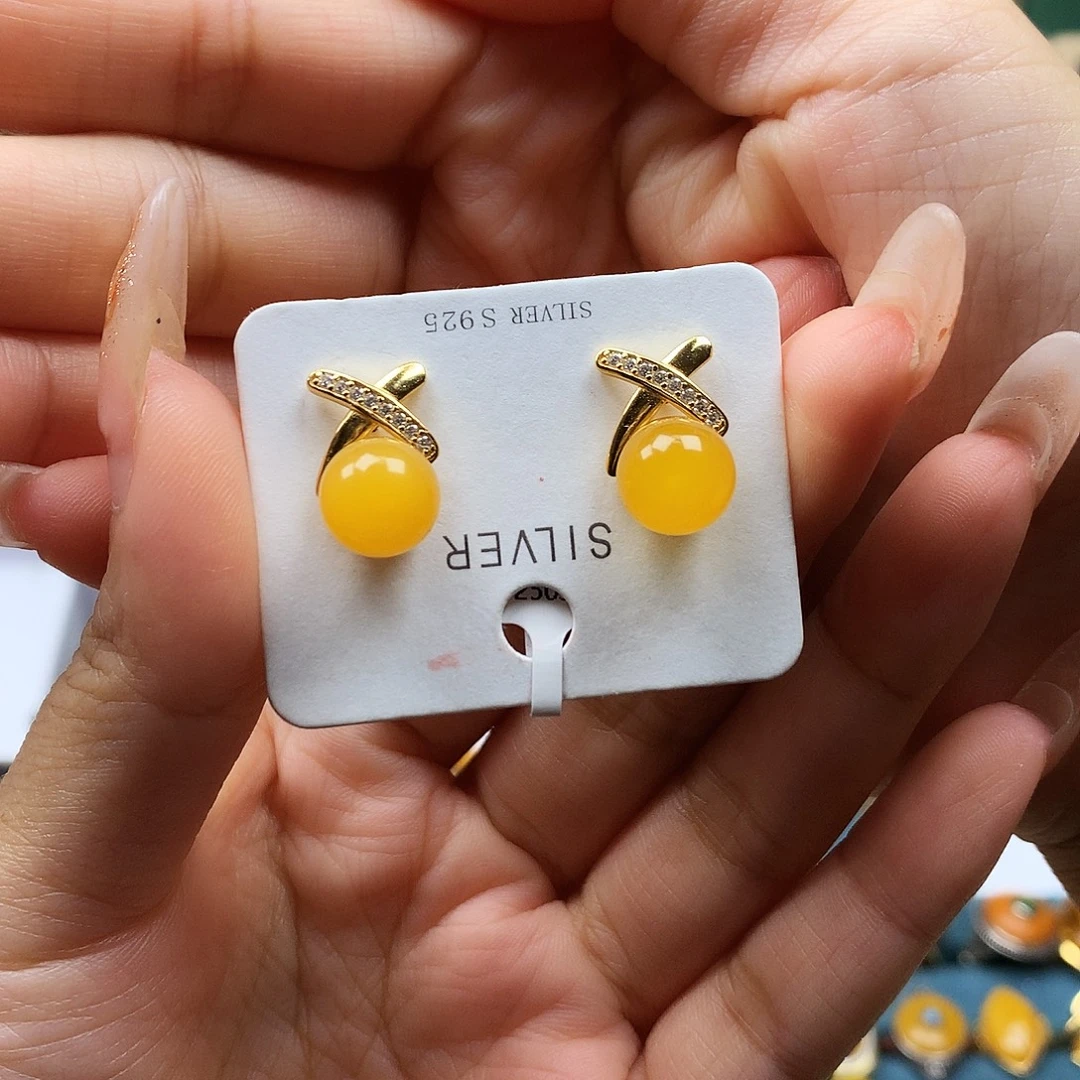 蜜蜡银S925镶嵌耳饰耳钉