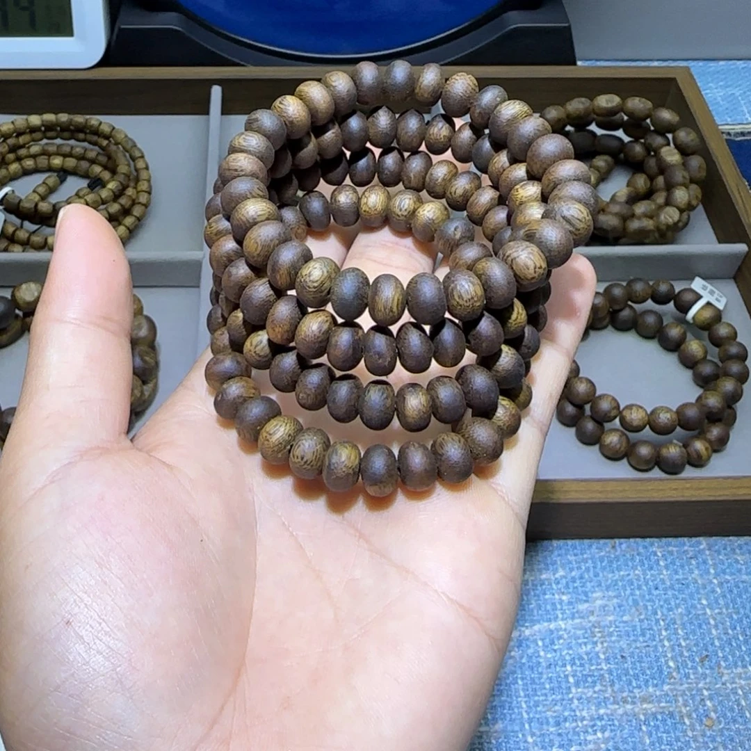 沉香沉香碎屑海南乌身白棋虫漏算盘0.9单圈6+