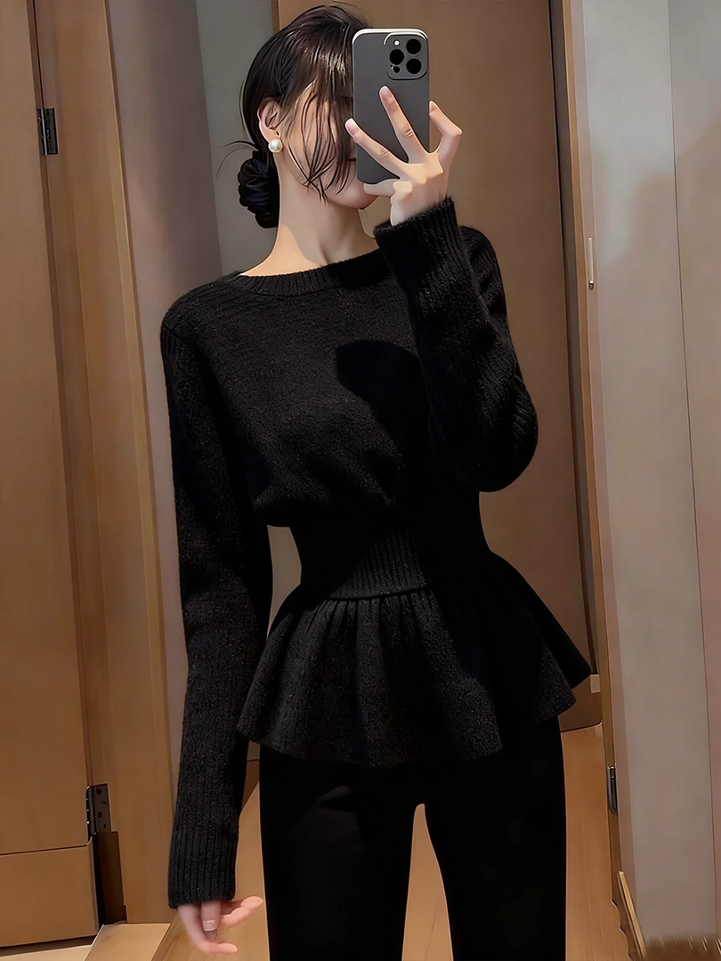 别致独特氛围感流行款黑色针织衫上衣女2025冬收腰荷叶边下摆毛衣