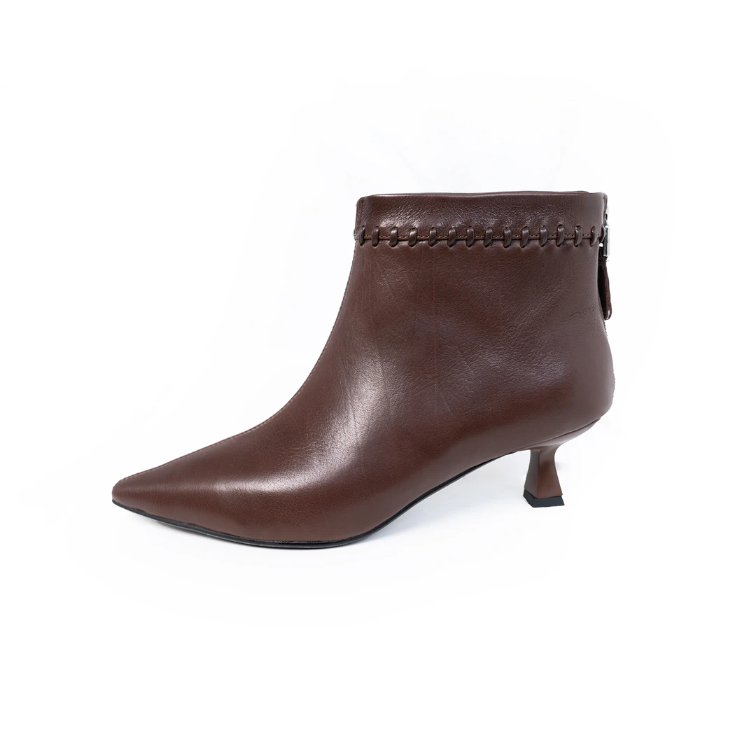 【六丑】新款时尚气质百搭通勤日常编织尖头短靴高跟鞋510GGX0069