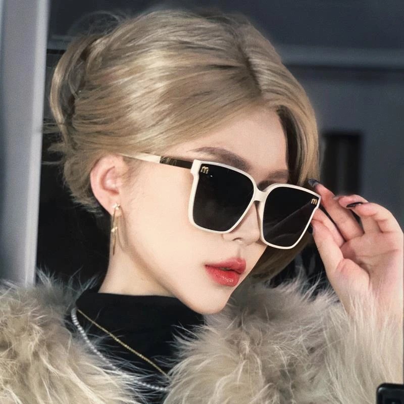 2025新款方框白色墨镜女高级感时尚百搭防晒遮阳辣妹美式太阳眼镜