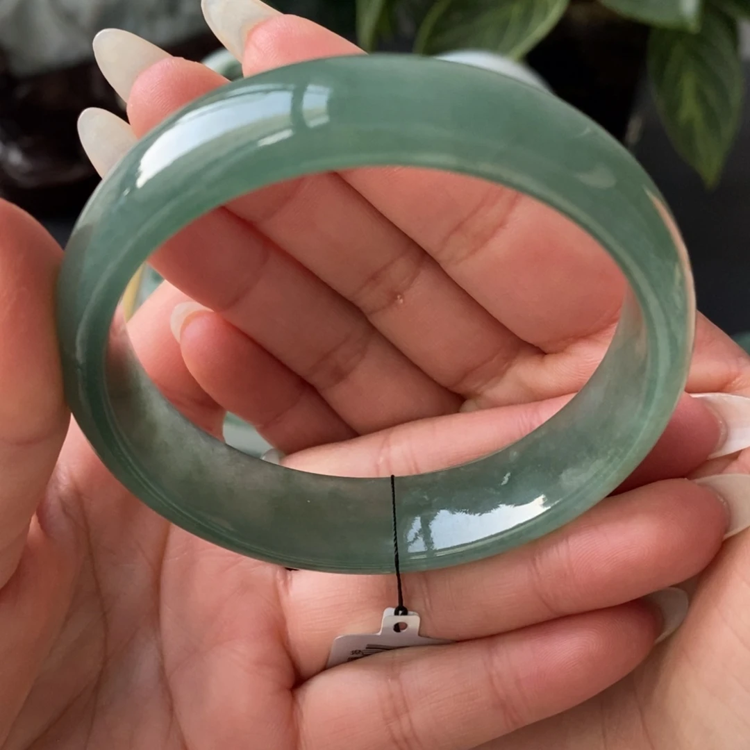 翡翠未镶嵌手镯天然