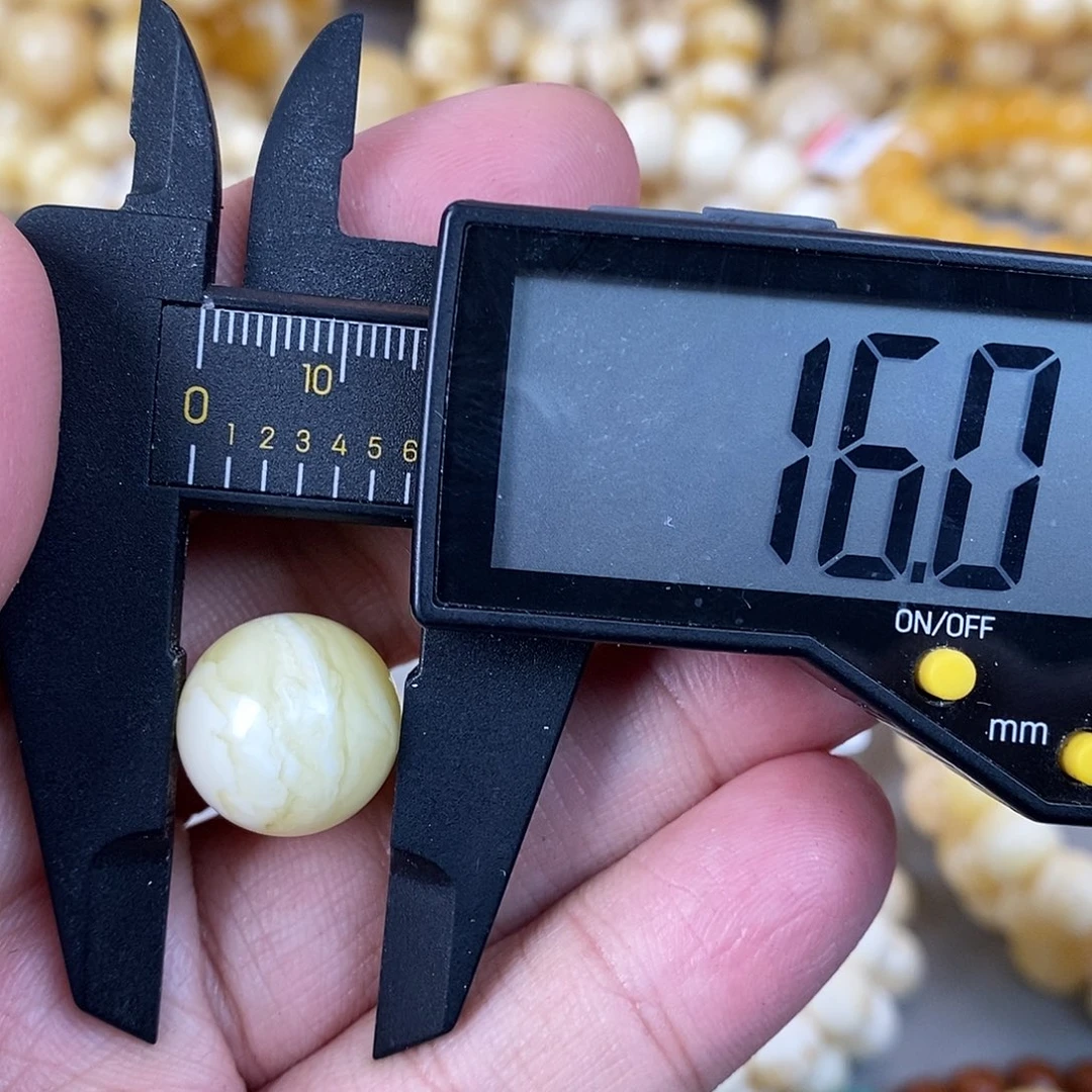 蜜蜡未镶嵌珠宝奇石2.3g