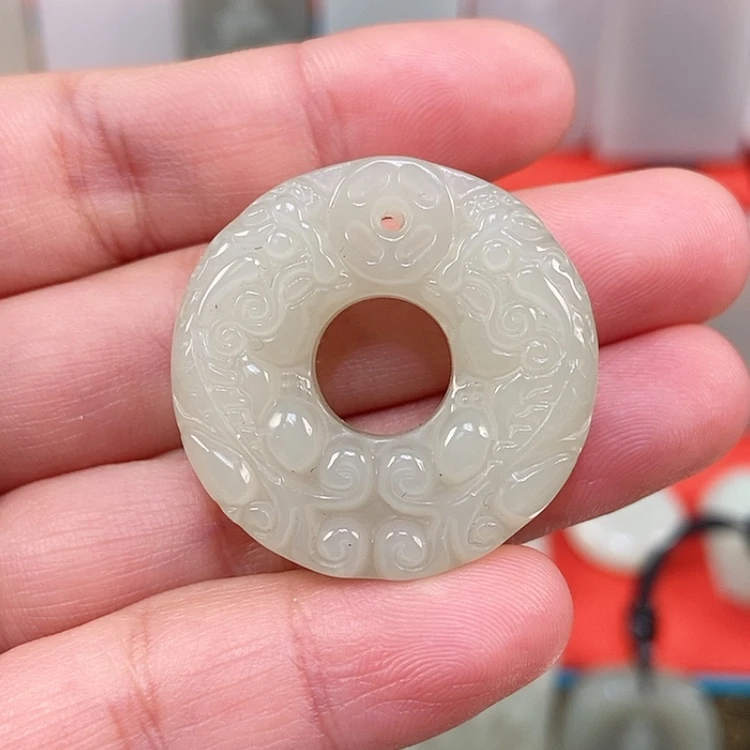 【闪购商品】颈饰未镶嵌和田玉