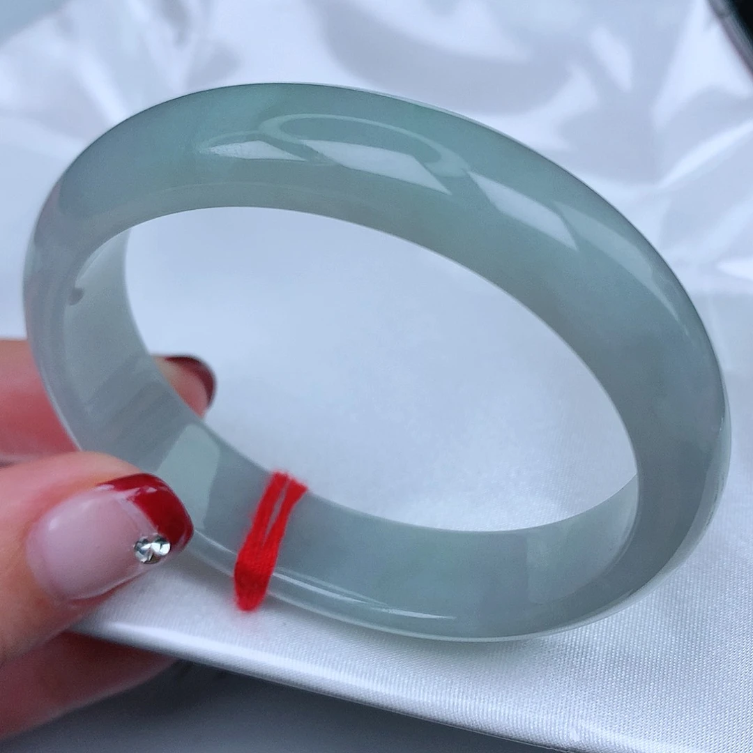 翡翠手镯（贵妃镯）未镶嵌天然