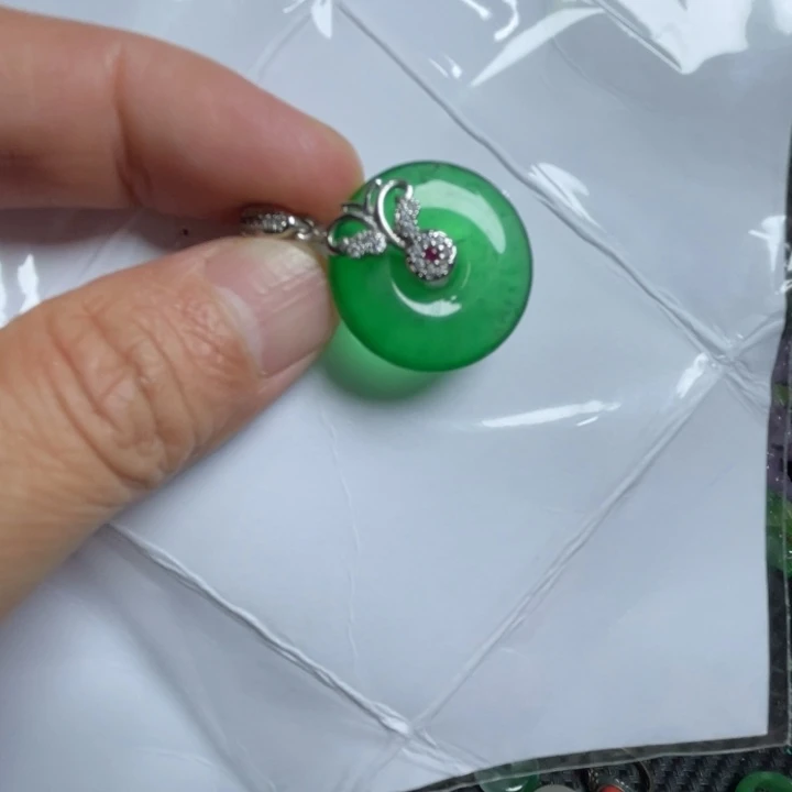 金****吊坠滴血莲花菩提