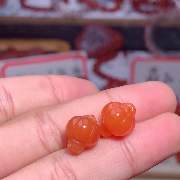 南红玛瑙未镶嵌南红灯笼