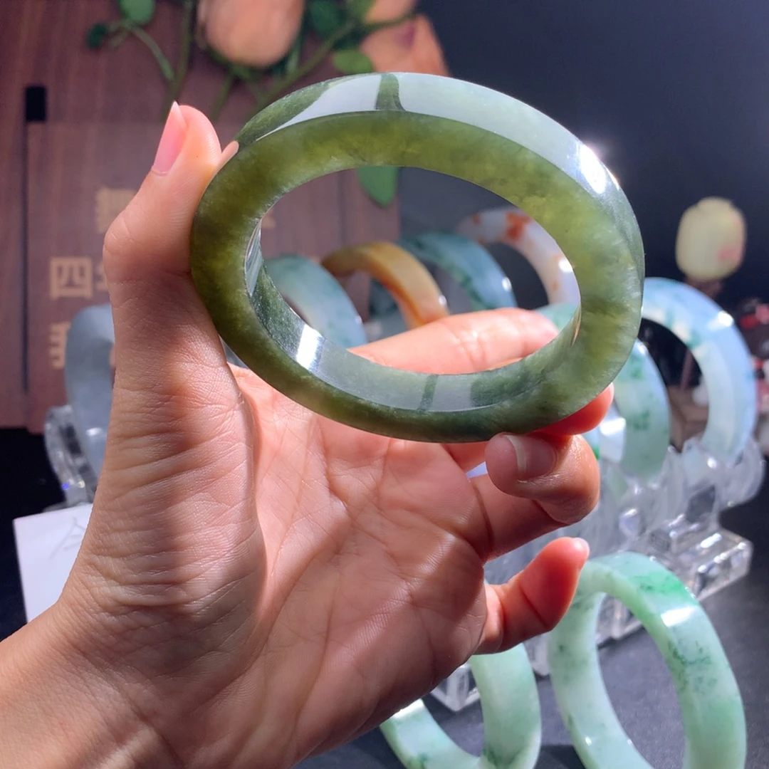 定制翡翠手镯未镶嵌