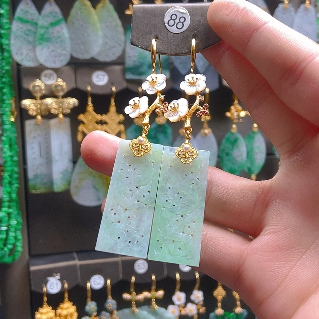 翡翠未镶嵌耳饰翡翠