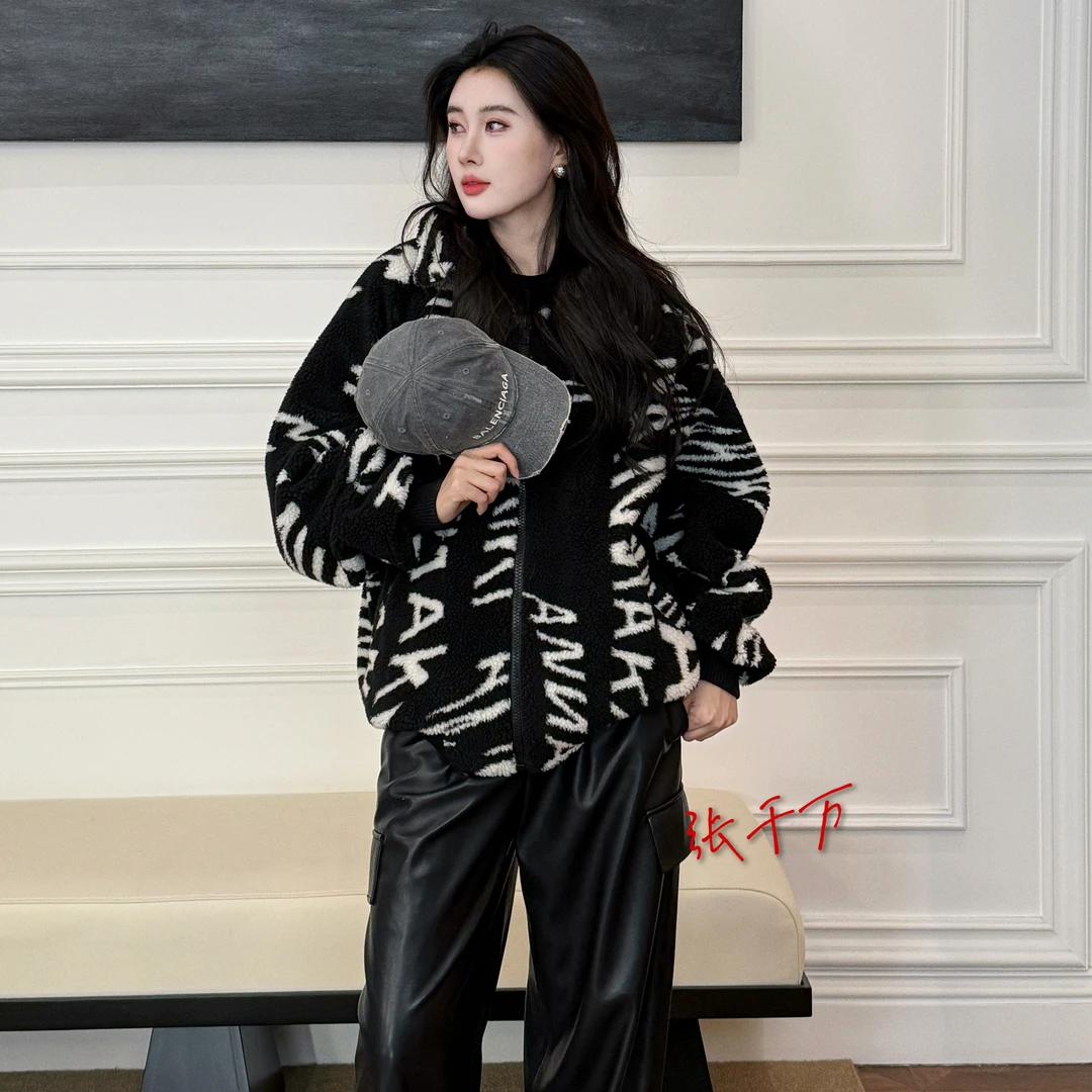 年度折上折！// ANNAKIKI LOGO提花宽松外套 3C4B0615H424