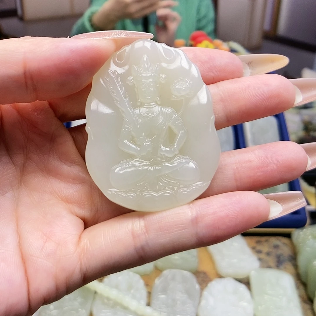 和田玉颈饰未镶嵌负**正