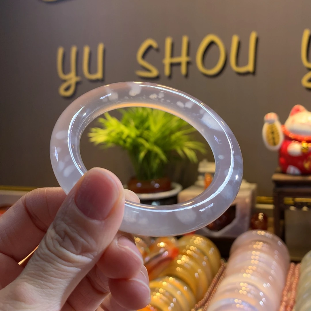 玛瑙/玉髓未镶嵌手镯冰飘直播间看细节