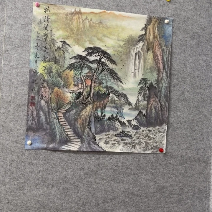 国画花鸟等图案为一体而得