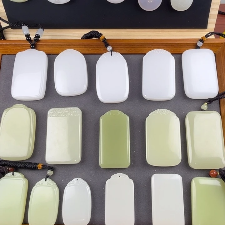 繁***星玉平安无事牌白面包