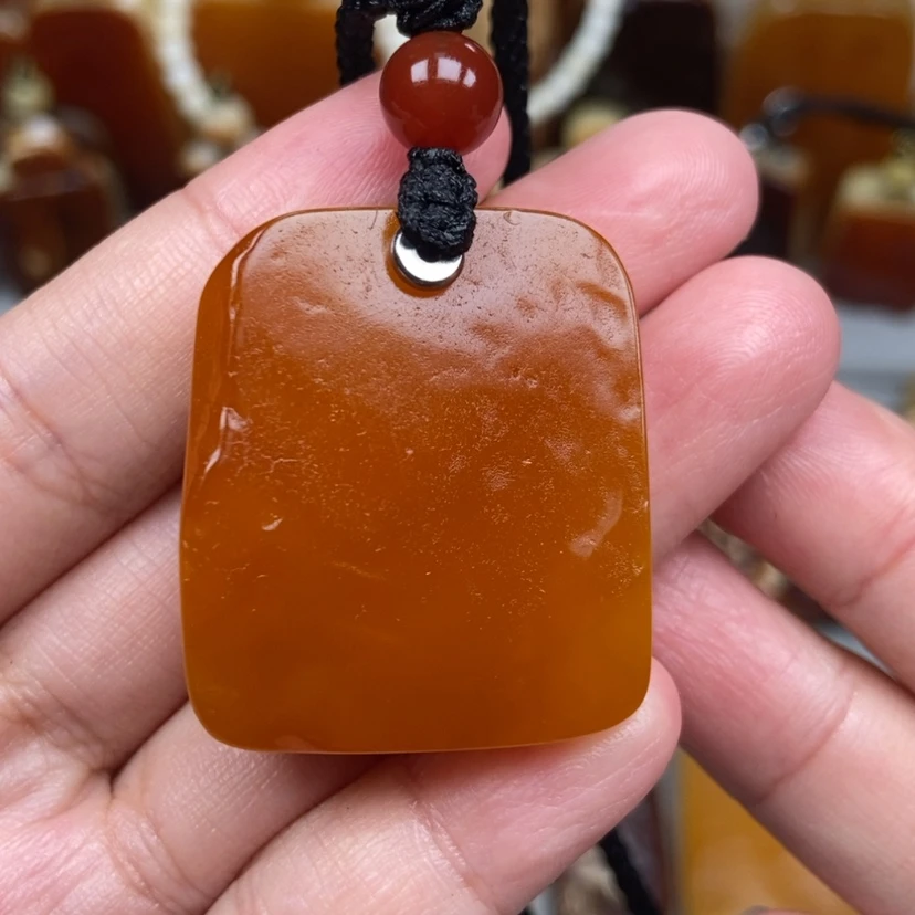 【闪购商品】未镶嵌颈饰琥珀