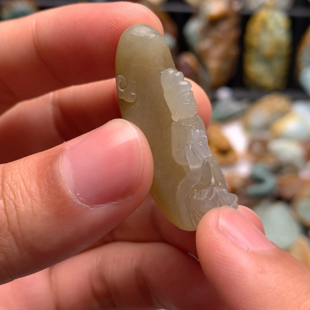 定制翡翠未镶嵌翡翠