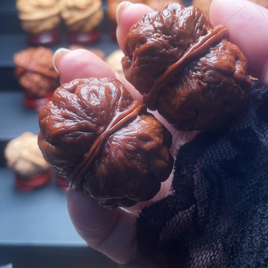 文玩核桃吊坠包罗万象……