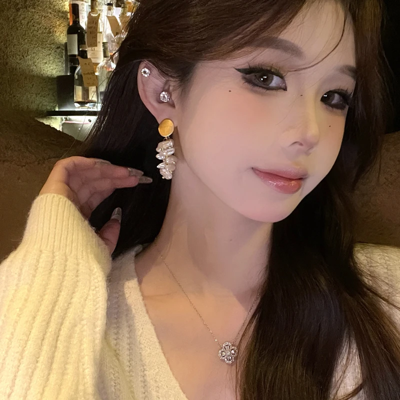 铜合金仿珍珠耳饰 秋冬爆款气质法式高级耳环精致复古巴洛克名媛