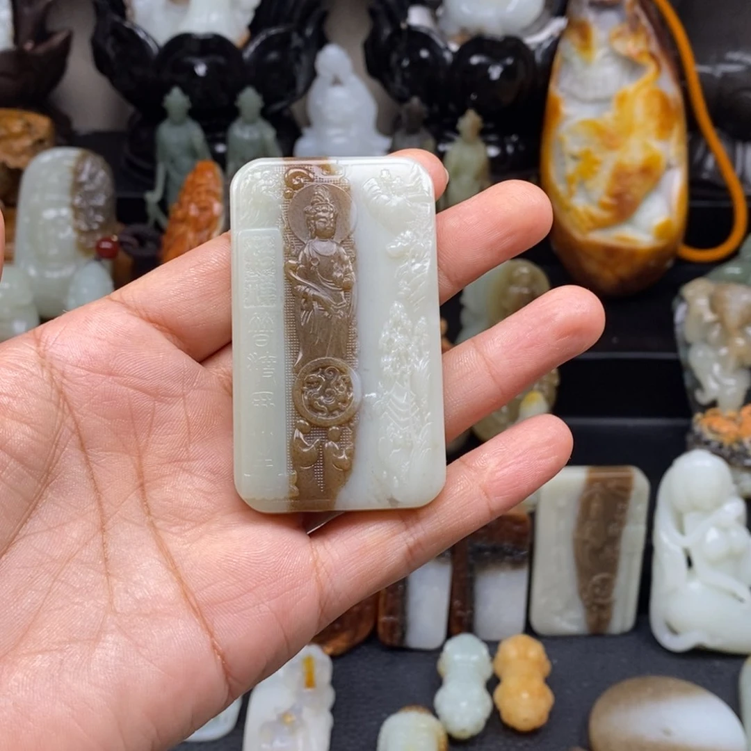 和田玉颈饰未镶嵌思****养