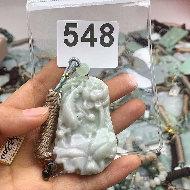 翡翠颈饰未镶嵌z****f翡翠