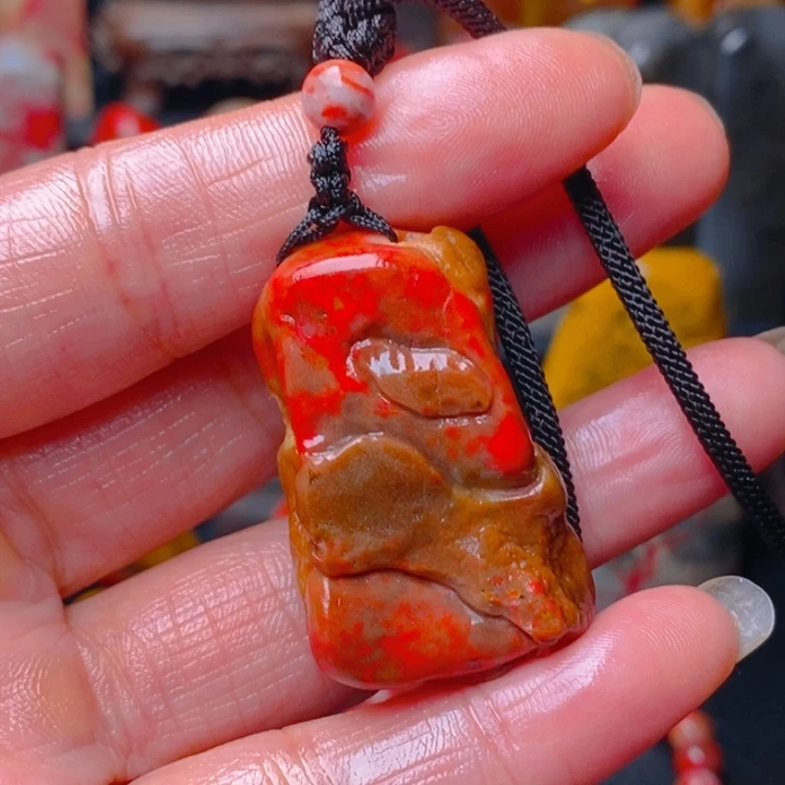 昌化鸡血石昌化鸡血石挂件