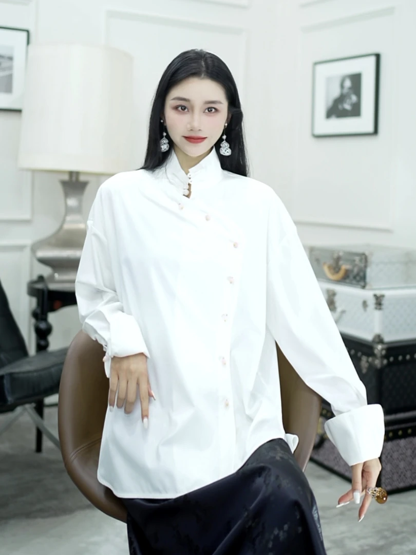 Betty Bairn【刘HAHA精选】高端系列设计感上衣24B-BW8256