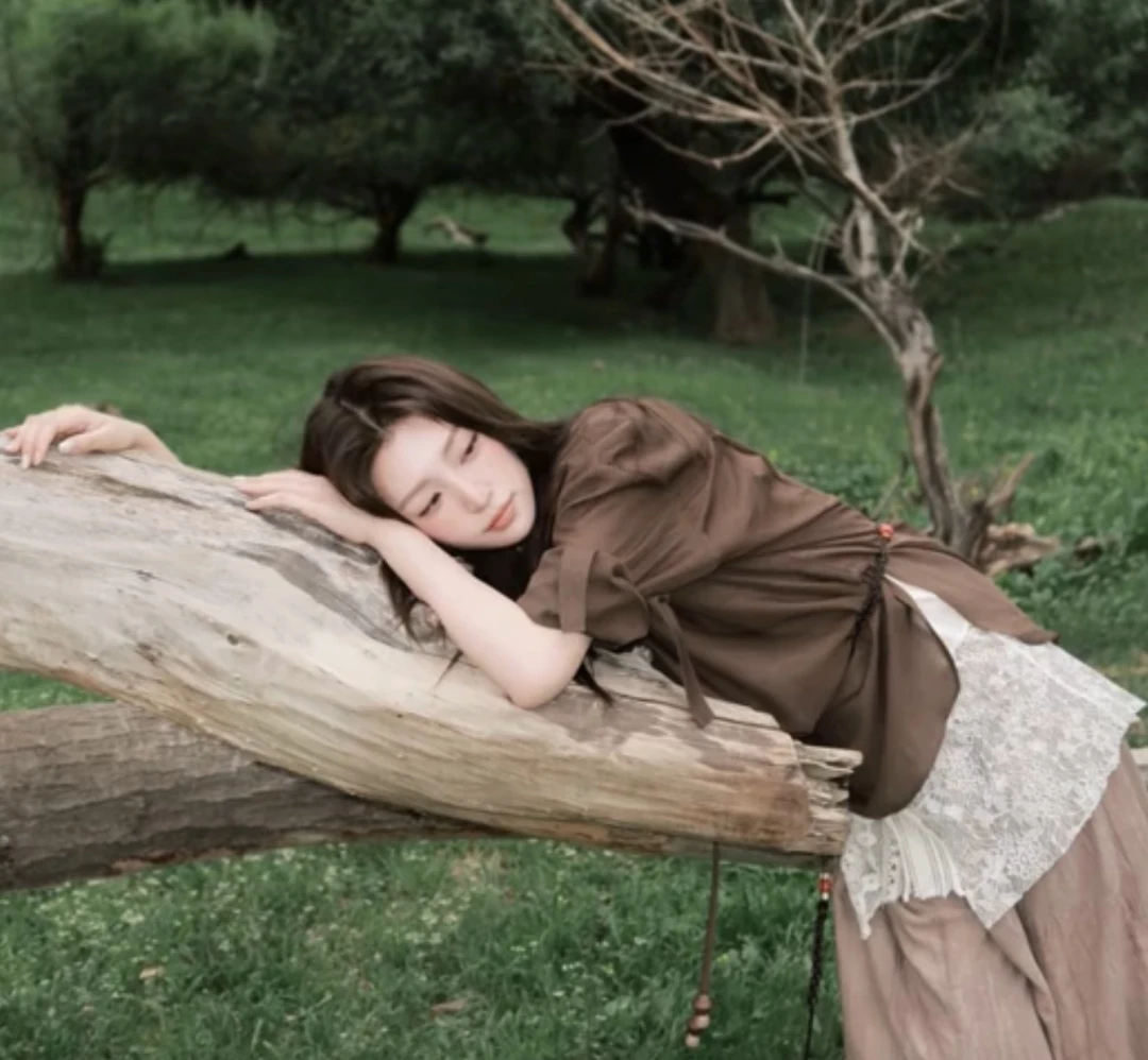 2025夏季新款度假风美拉装咖色衬衫女百搭高腰显瘦半身裙复古套装