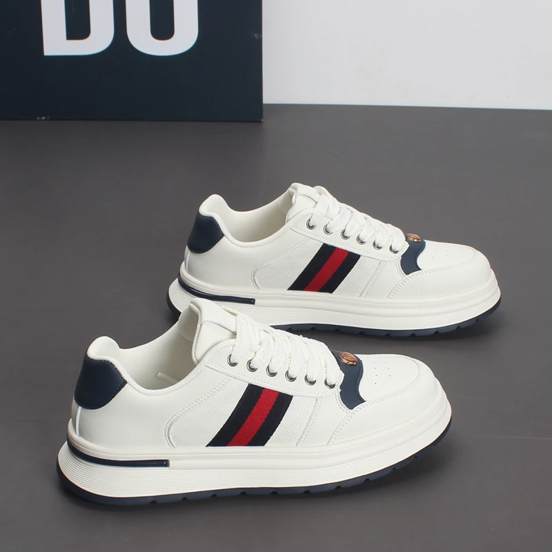 英伦风男士低帮小白鞋韩版潮流低帮社会小伙休闲鞋百搭轻便板鞋男