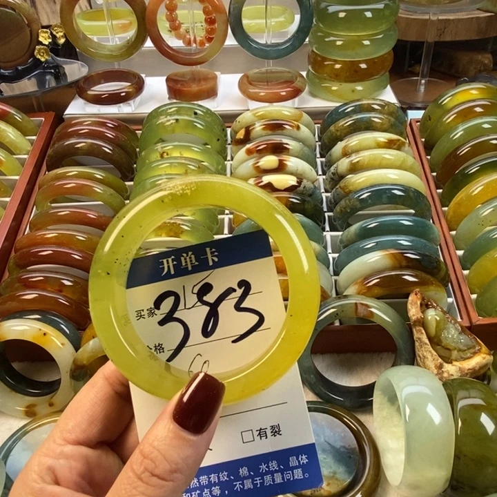 蛇纹石玉未镶嵌手镯57