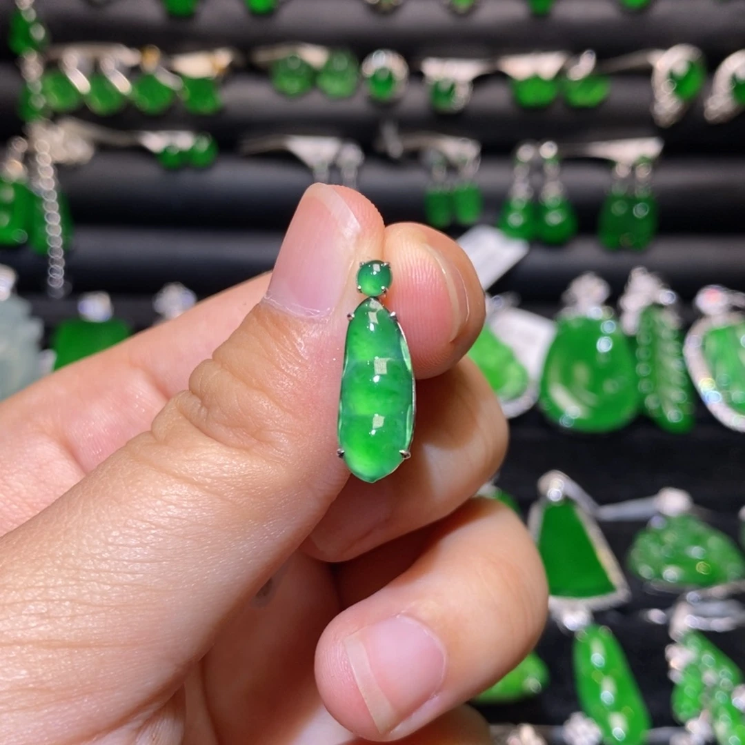 翡翠18K金镶嵌吊坠(不含链)天然翡翠