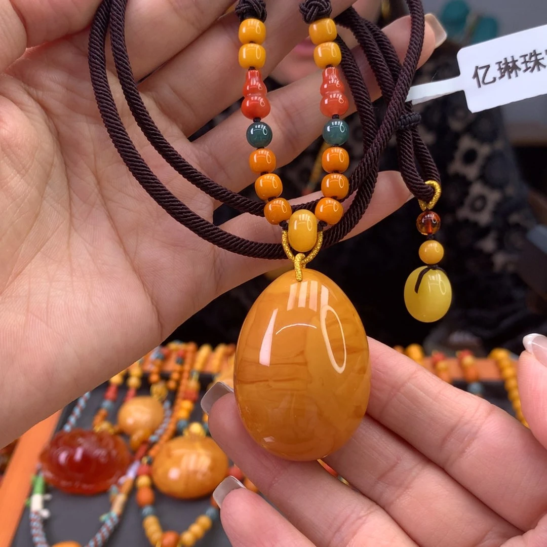 未镶嵌颈饰蜜蜡天然