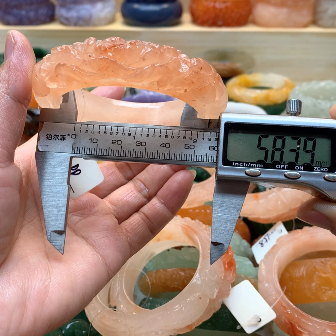 未镶嵌手镯石英质玉