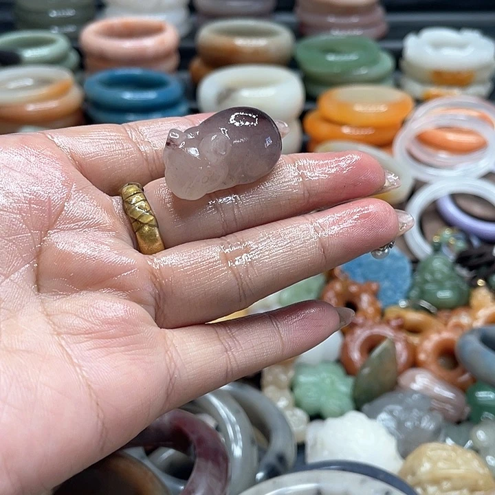 石英质玉合金戒指?*K