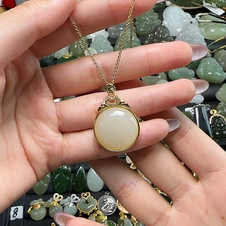 和田玉银S925镶嵌吊坠(赠链)