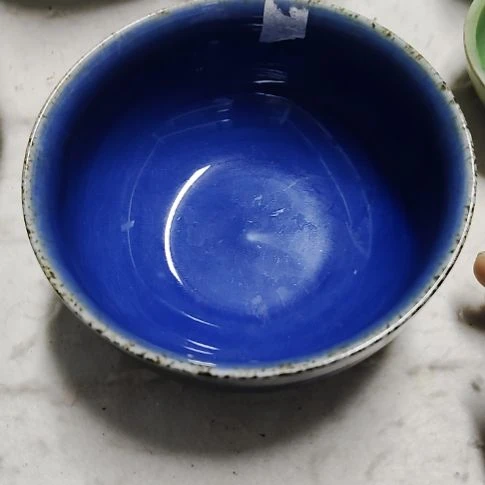 瓷片瓷片,各种摆件,均有瑕疵。沙锅!