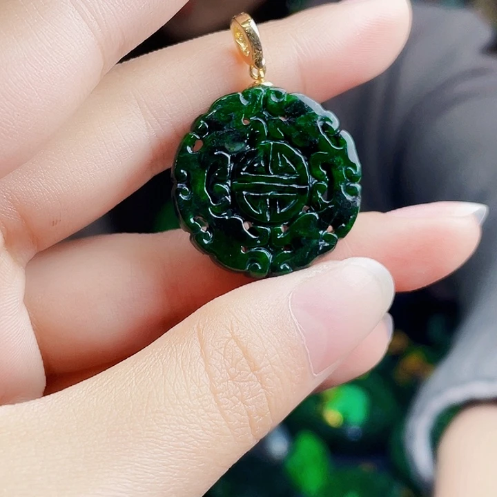 翡翠银S925镶嵌颈饰多样性