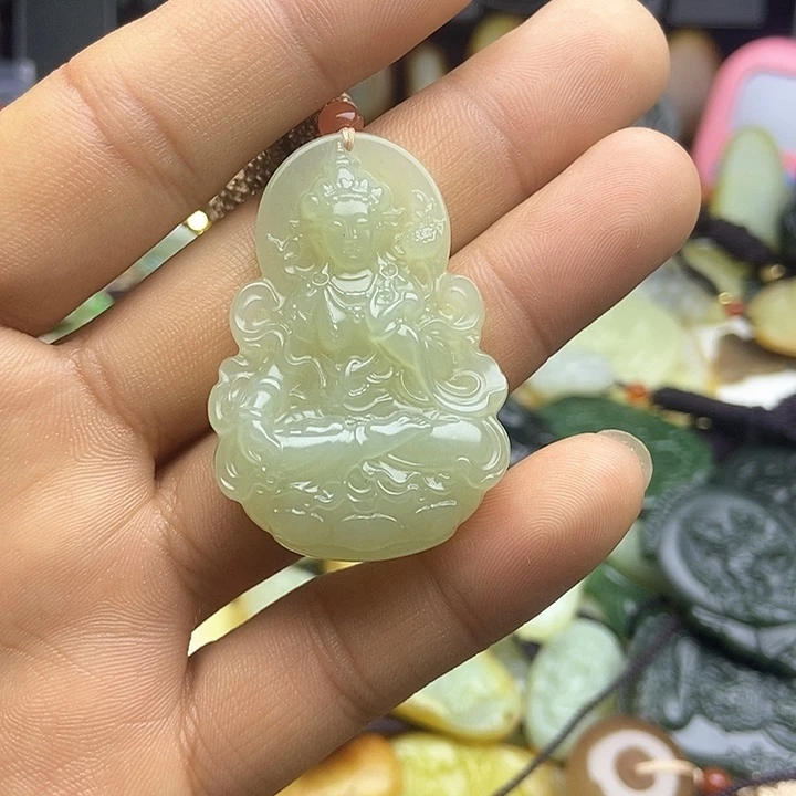 颈饰未镶嵌和田玉糖**心