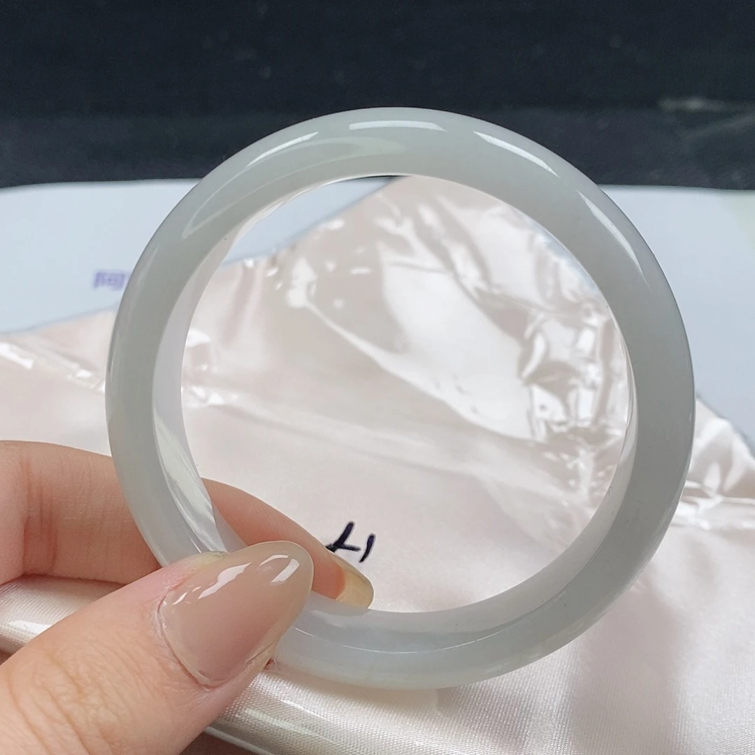 【闪购商品】翡翠手镯未镶嵌219号