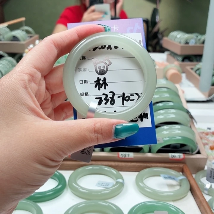 ****…未镶嵌手镯石英质玉