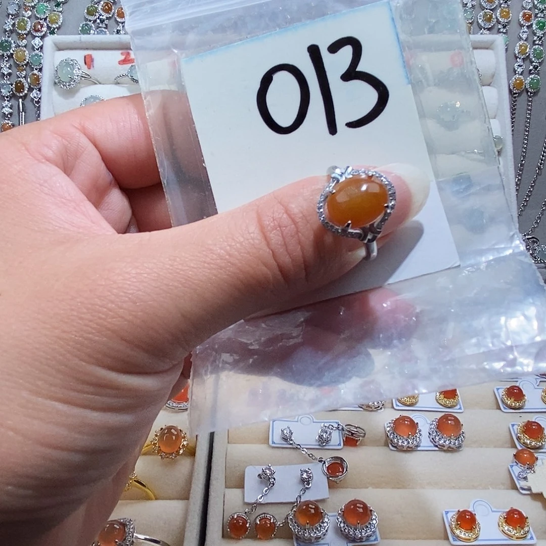 翡翠未镶嵌戒指缅甸