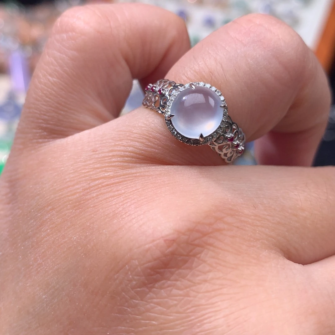 18K金镶嵌戒指翡翠蛋面戒指