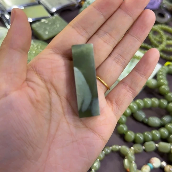 软玉未镶嵌珠宝奇石