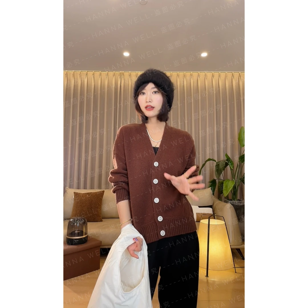 121号【年中狂欢】不退换！"极光开衫" 100羊毛针织秋冬 KS4C9842