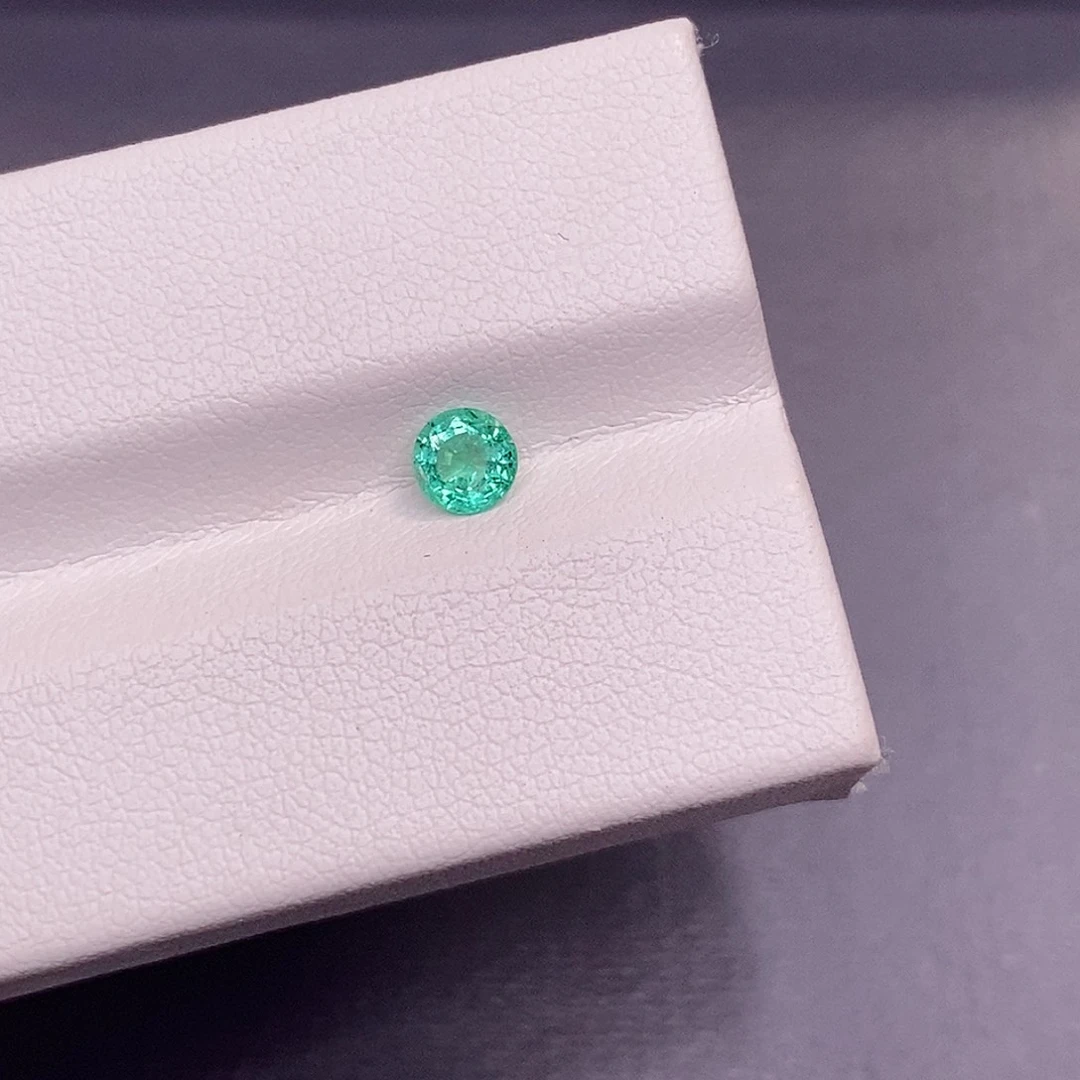 裸石祖母绿圆4.1mm